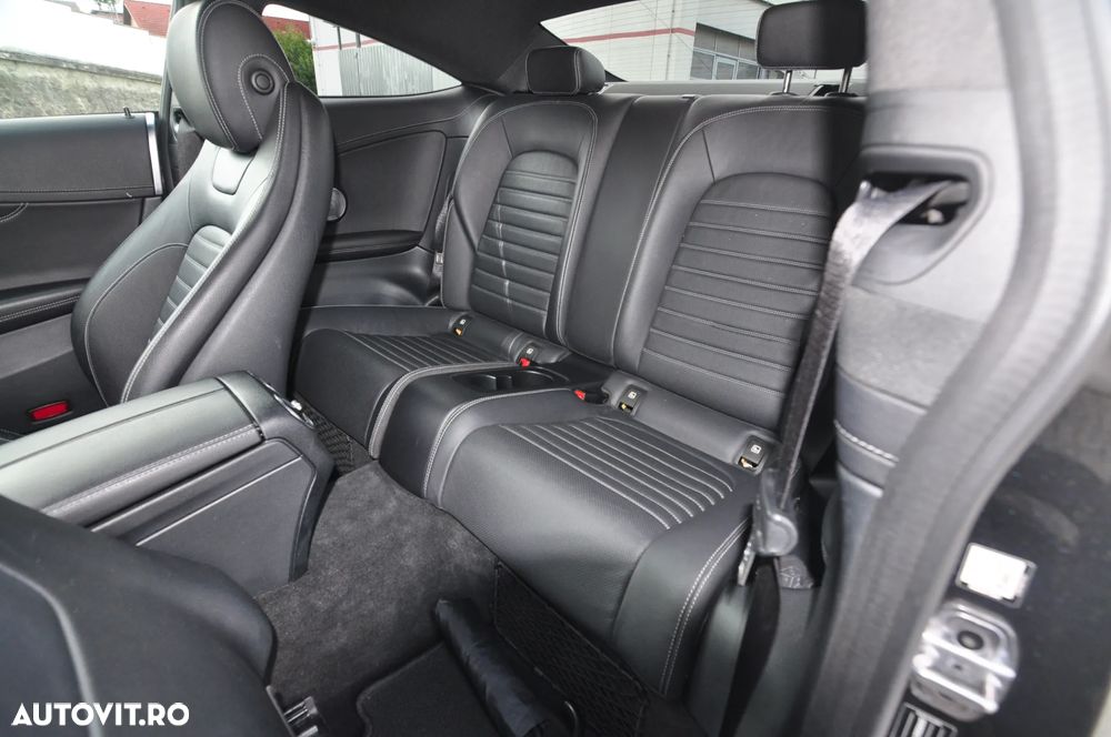 Mercedes-Benz C 300 d Coupe 4Matic 9G-TRONIC AMG Line - 8
