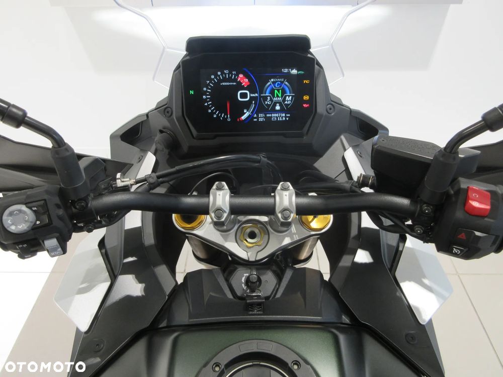Suzuki GSX - 7