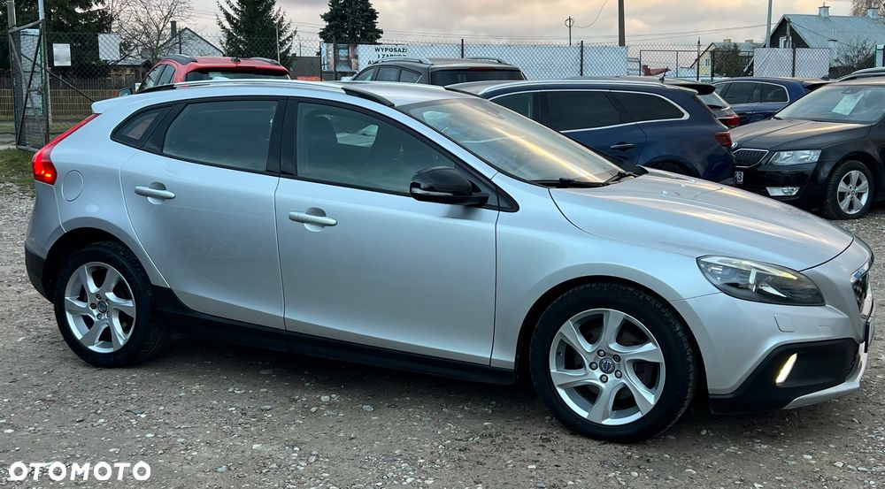 Volvo V40 Cross Country D2 Momentum - 29