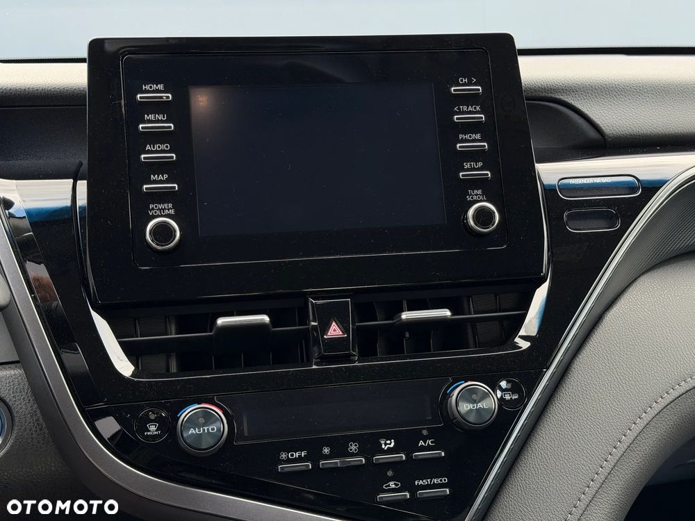 Toyota Camry 2.5 Hybrid Comfort CVT - 19
