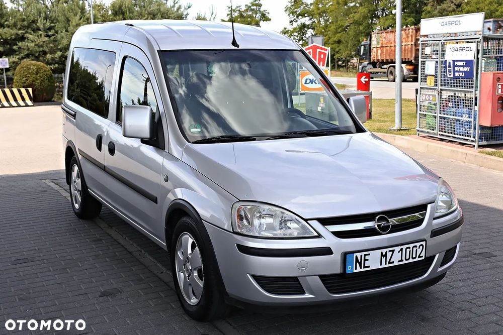 Opel Combo Tour Enjoy - 11