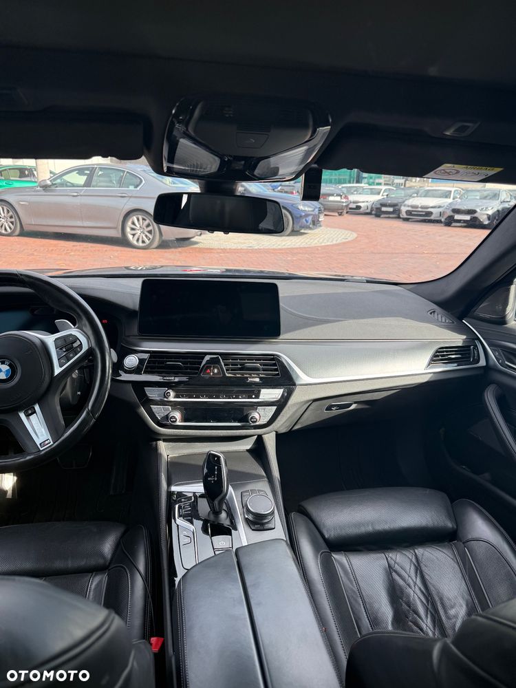 BMW Seria 5 540d xDrive mHEV M Sport sport - 14