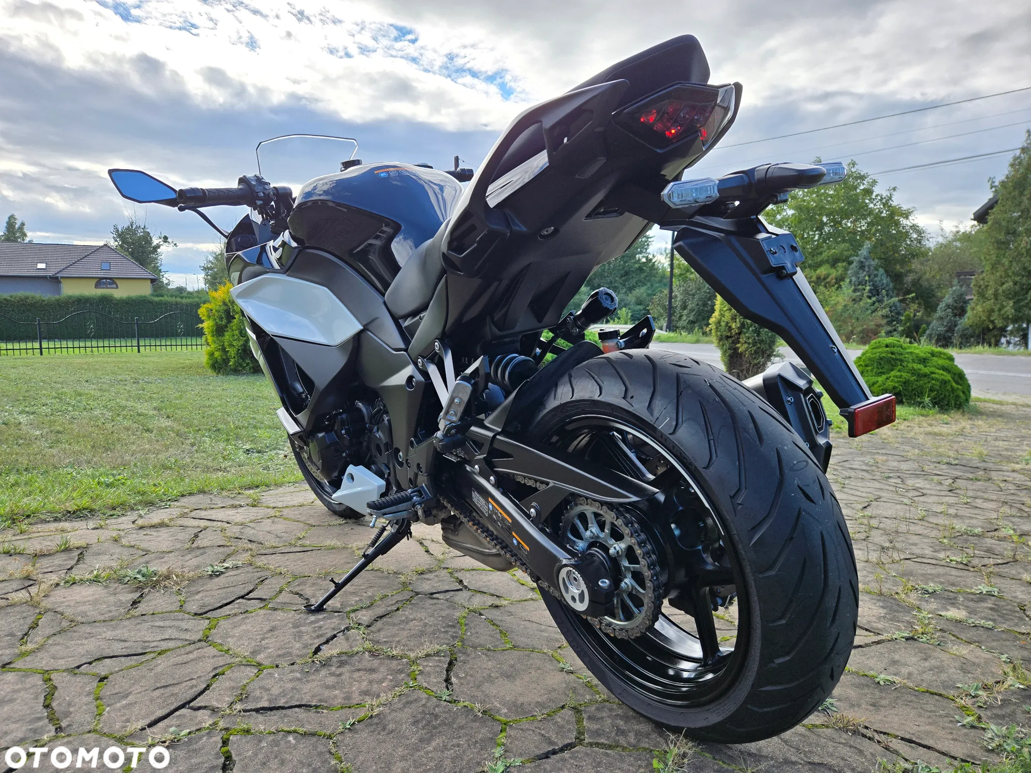Kawasaki Ninja 1000 SX - 6
