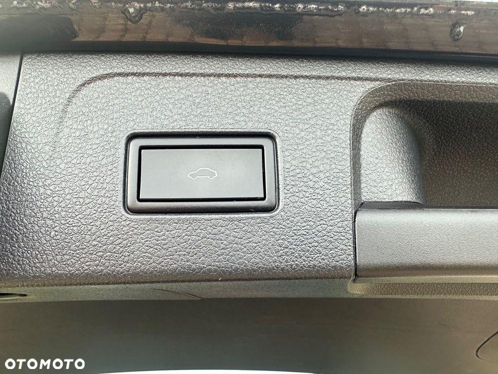 Volkswagen Passat Variant 2.0 TDI (BlueMotion Technology) Highline - 20