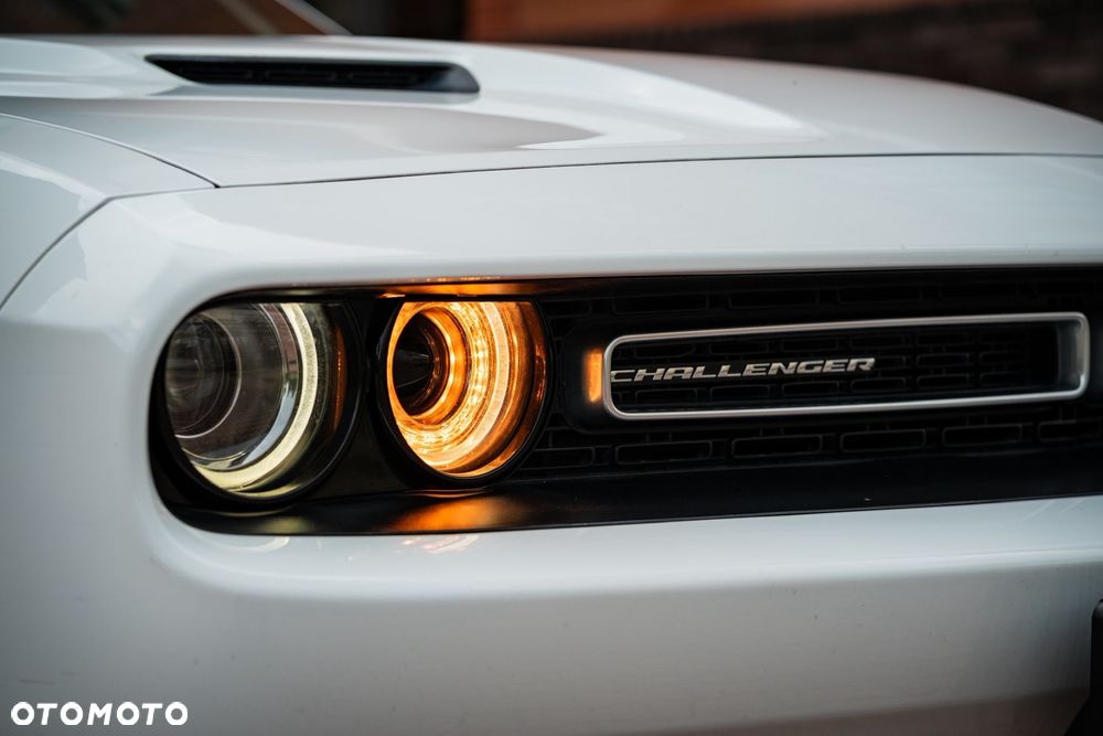 Dodge Challenger 3.6 SXT - 11