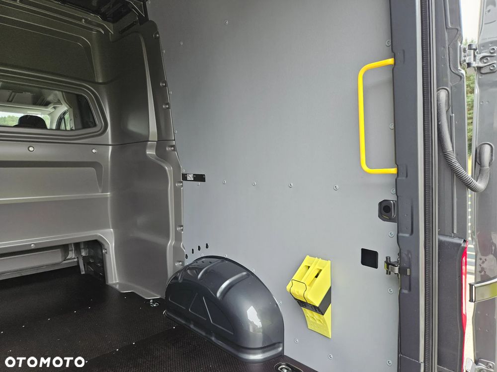 Volkswagen CRAFTER L3H2 NOWY Brygadowy DSG FV23% - 35