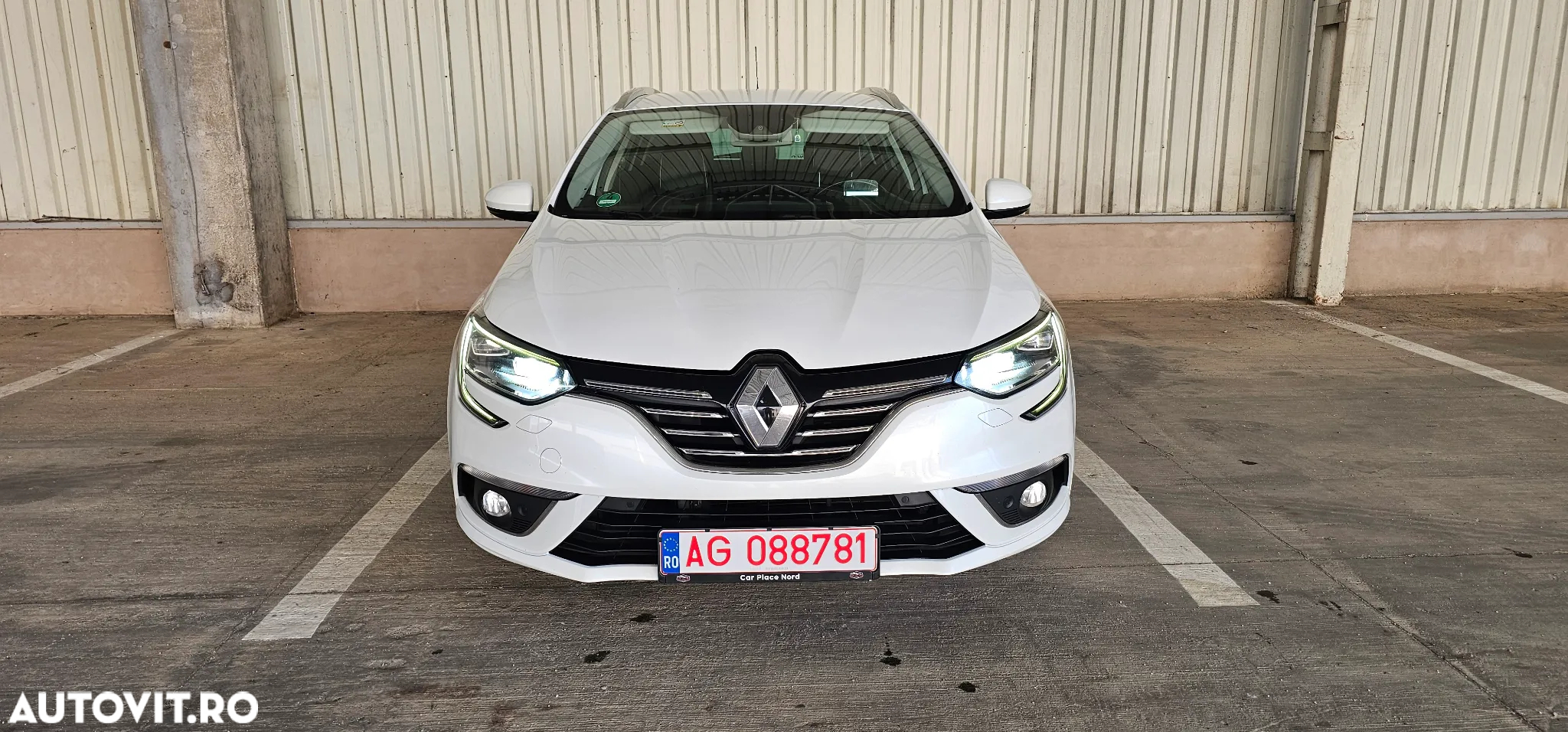 Renault Megane Grandtour ENERGY dCi 110 EDC BOSE EDITION - 9