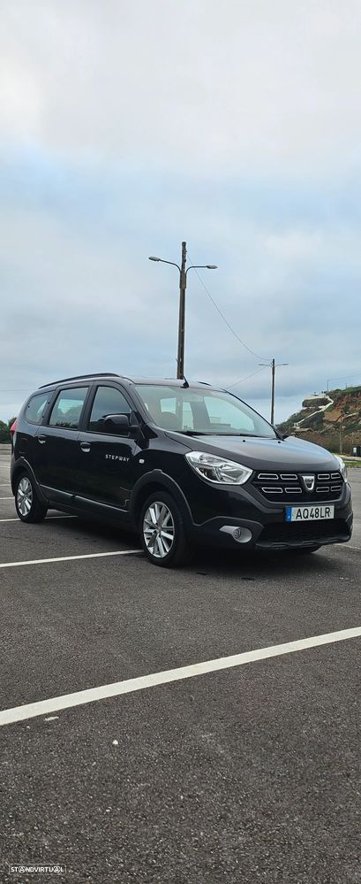 Dacia Lodgy 1.5 Blue dCi Stepway 7L - 3