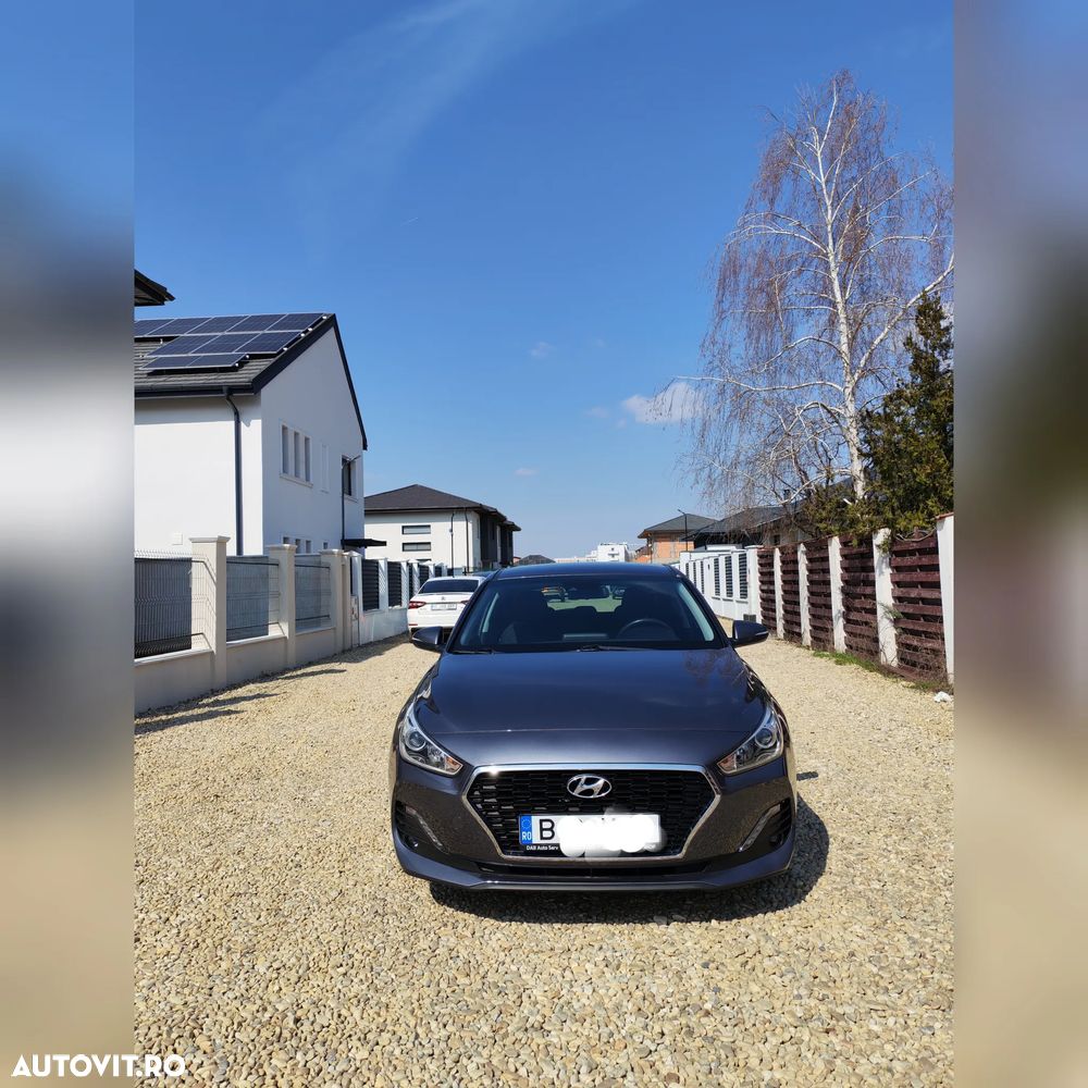 Hyundai i30 1.4 100CP 5DR M/T Highway - 3