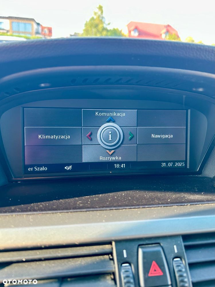 BMW Seria 5 530d Touring - 16