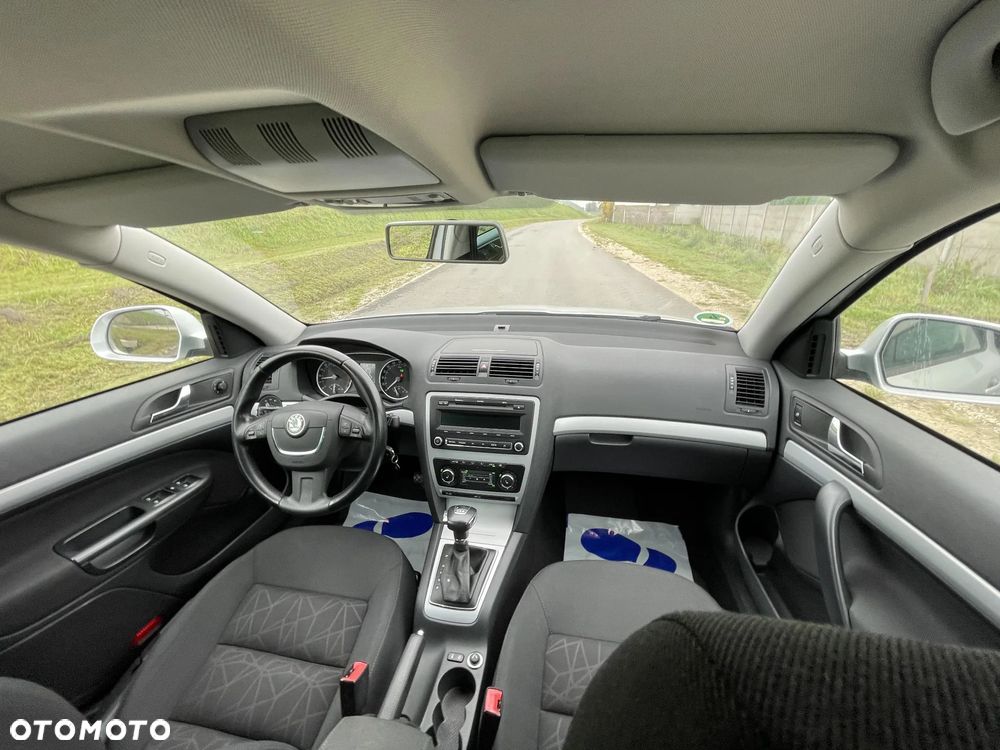 Skoda Octavia 2.0 TDI DPF Family Plus DSG - 20