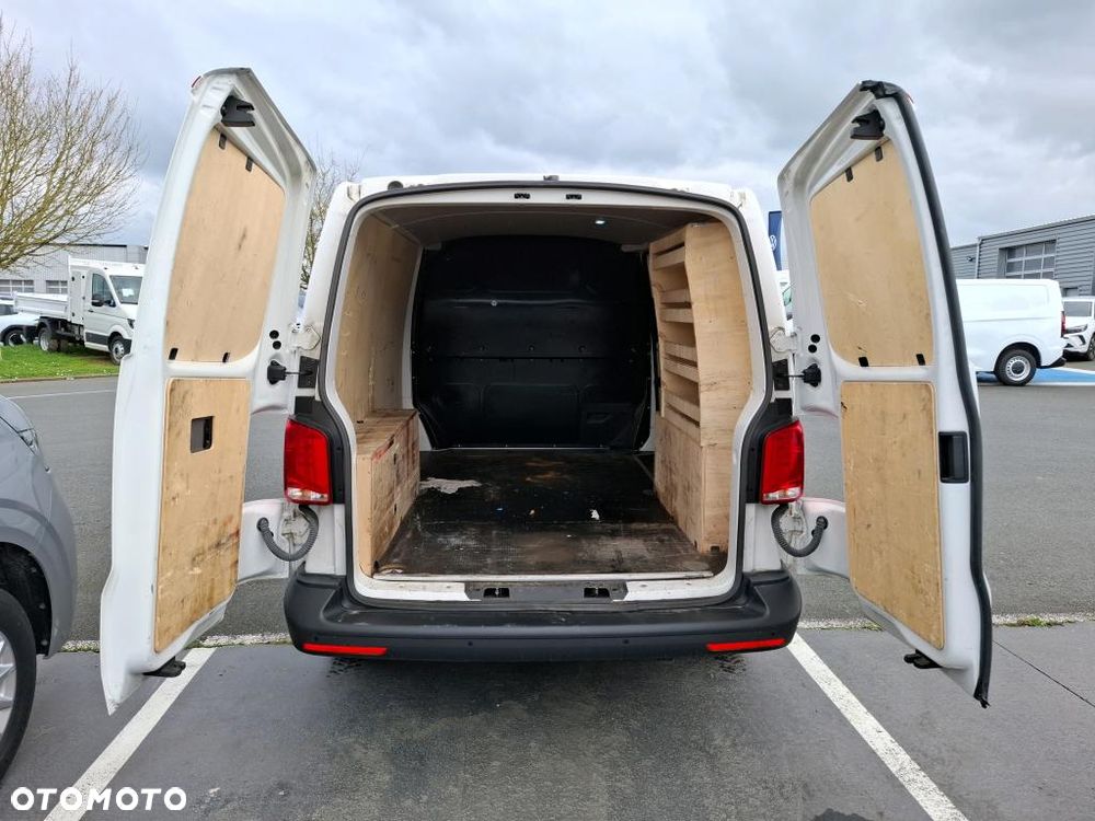 Volkswagen Transporter - 14