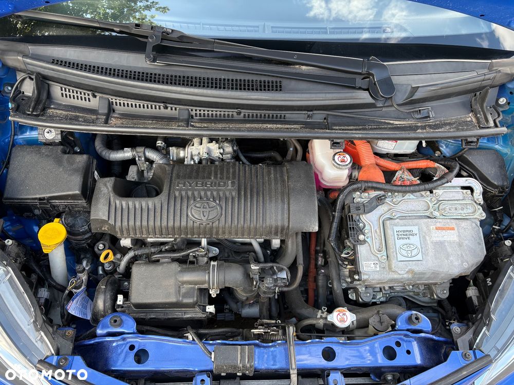 Toyota Yaris Hybrid 100 Selection Passion - 22