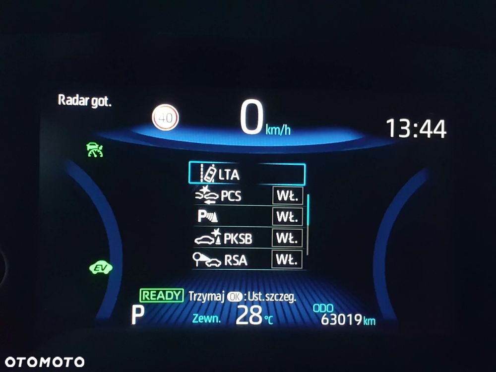Toyota Corolla - 12
