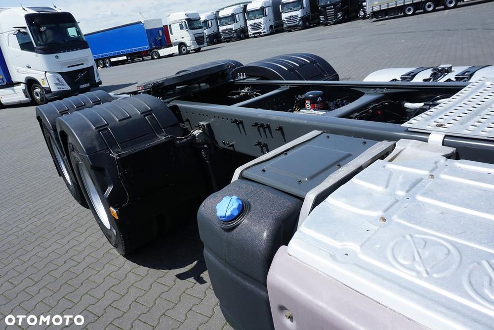 Renault C 520 / EURO 6 / ACC / 6 X 4 / RETARDER / DMC 100 000 KG - 36