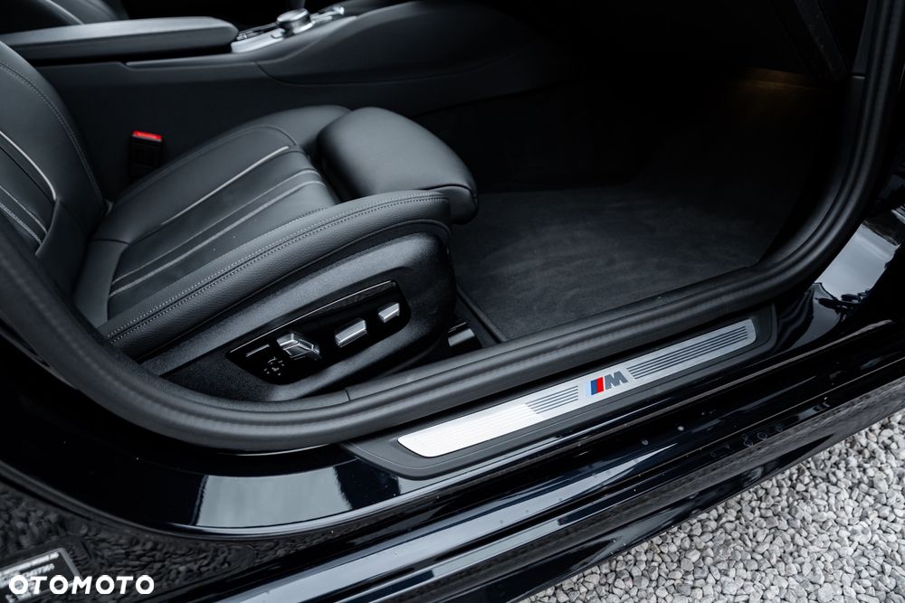 BMW Seria 5 520d M Sport - 22