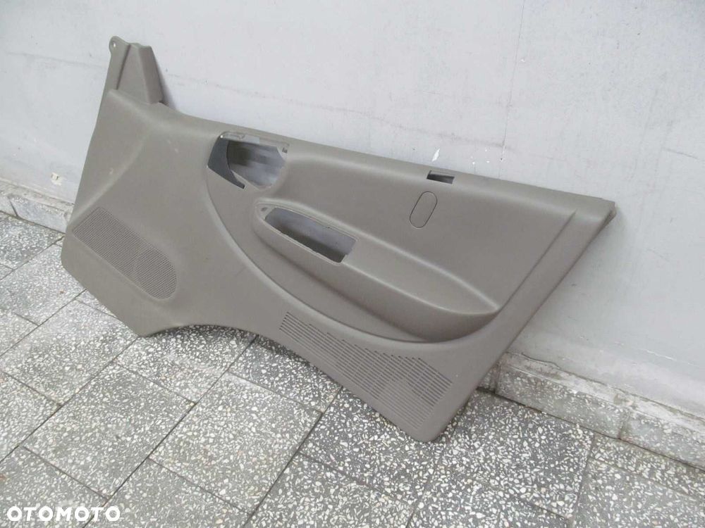 NISSAN CABSTAR MAXITY NT400 TAPICERKA BOCZEK DRZWI PRAWY 80900MB40A 07-18 - 3