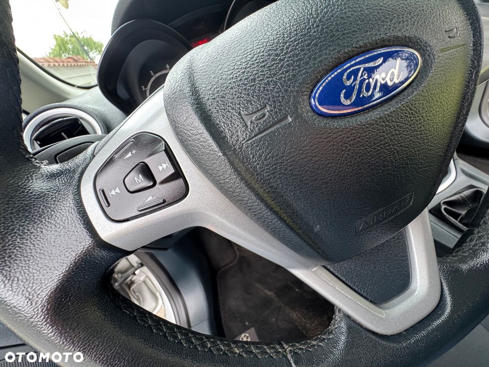 Ford Fiesta - 26