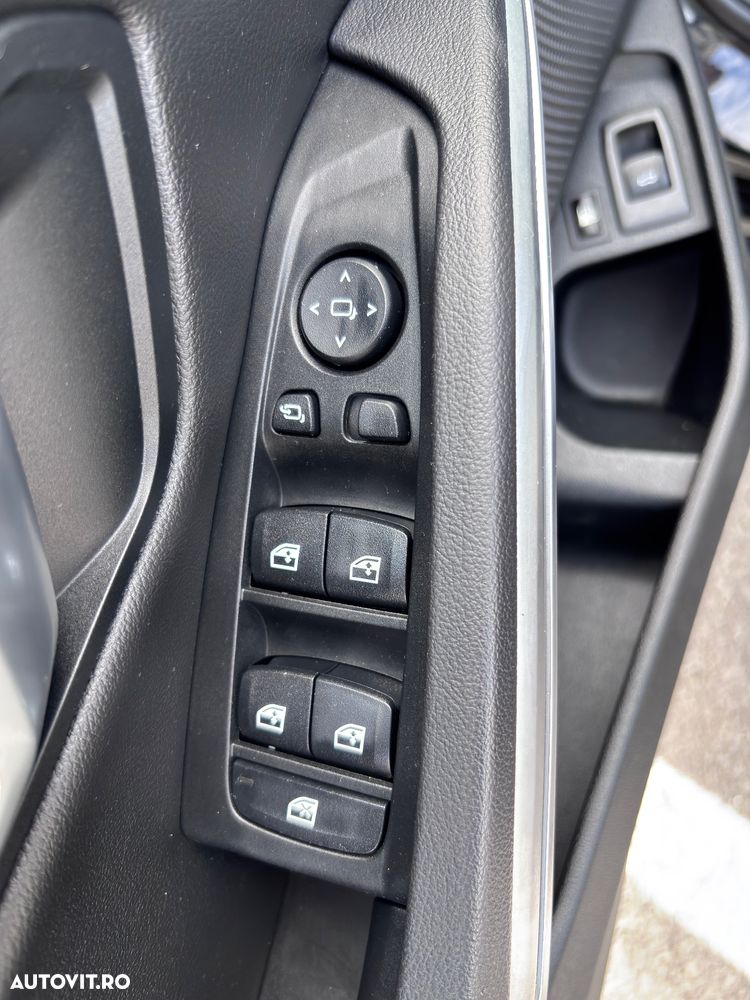 BMW Seria 3 320e Aut. Sport Line - 23