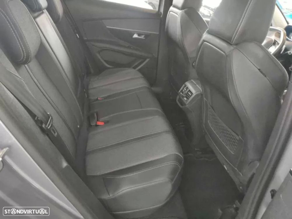 Peugeot 3008 1.6 Hybrid Allure e-EAT8 - 17