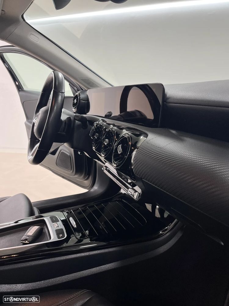 Mercedes-Benz A 250 e - 11