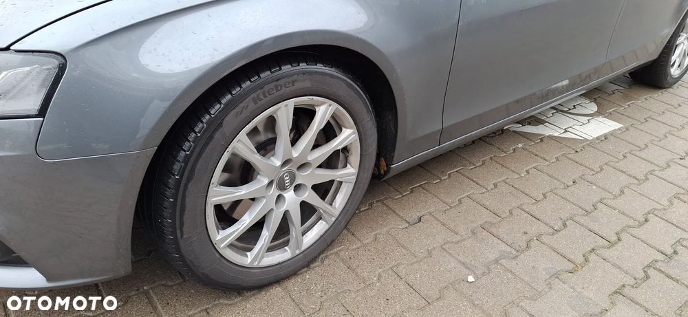 Audi A4 Avant 2.0 TDI DPF - 11