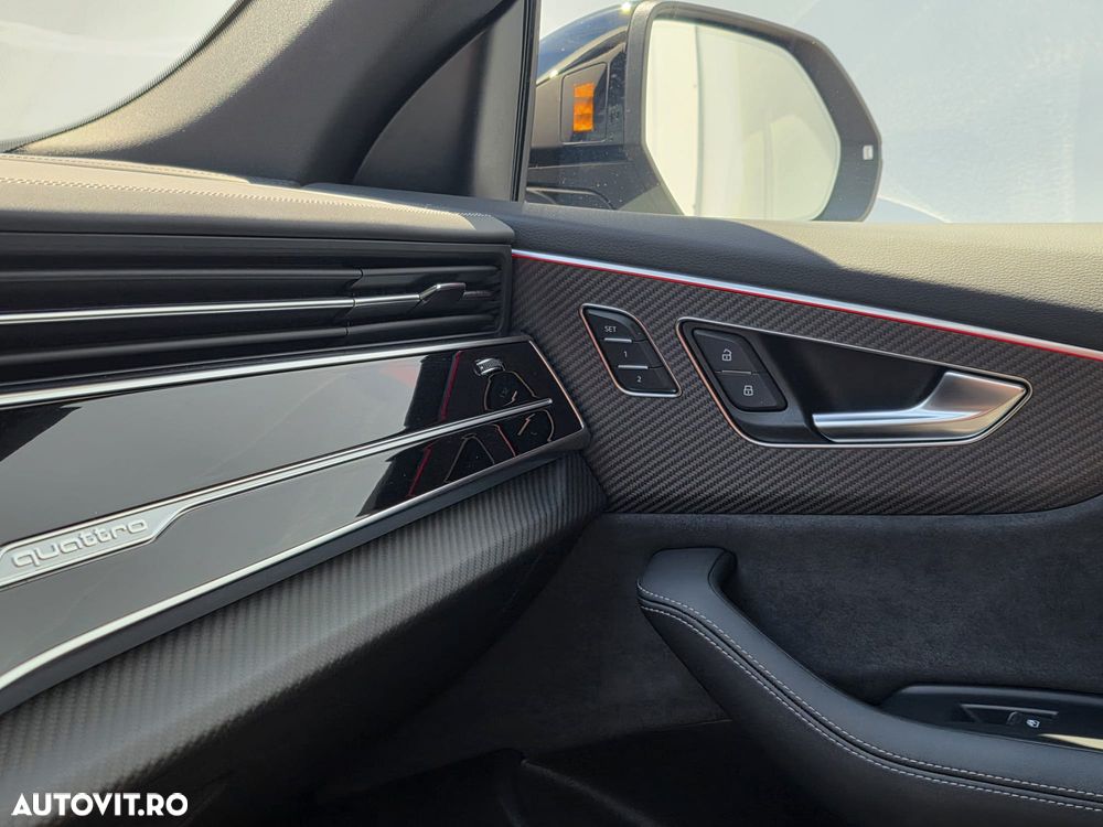Audi Q8 55 TFSI e quattro Tiptronic PHEV - 12