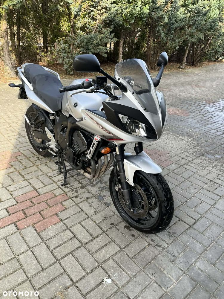 Yamaha FZ6 - 4
