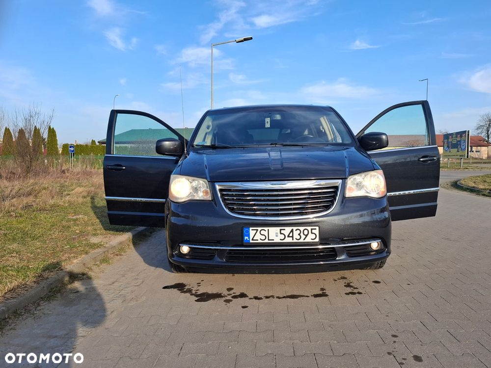 Chrysler Town & Country 3.6 Touring - 13