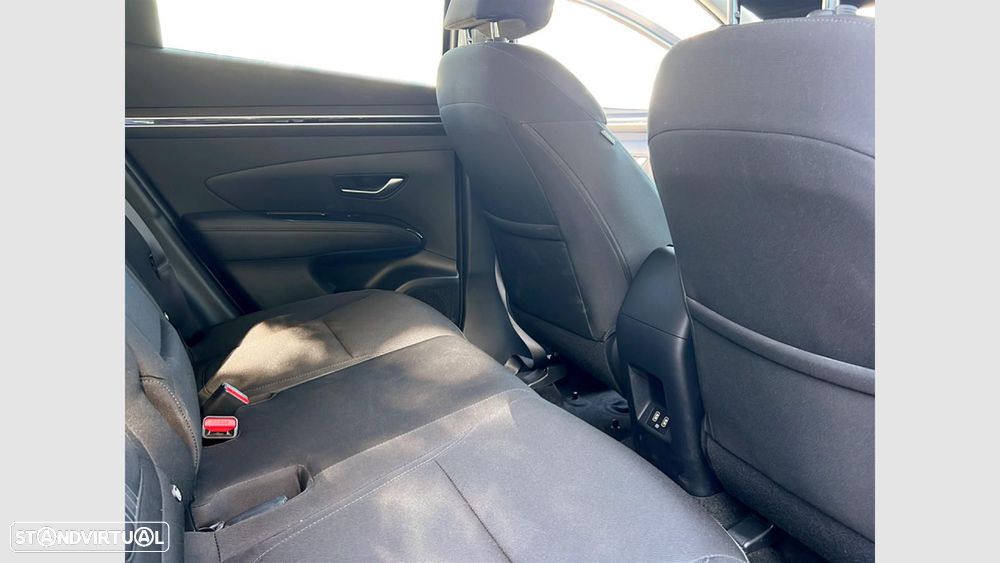 Hyundai Tucson 1.6 CRDi Premium DCT - 18