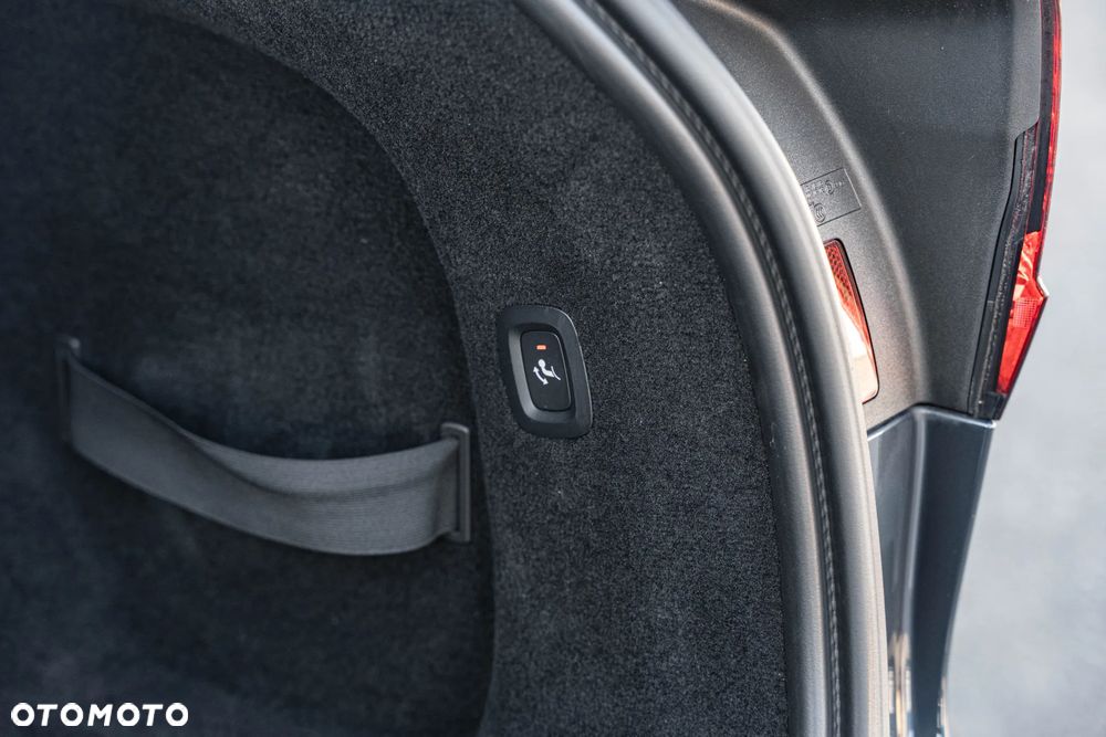 Volvo V90 B4 B Ultimate Bright - 41