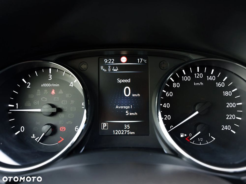 Nissan Qashqai 1.6 dCi Xtronic TEKNA+ - 23