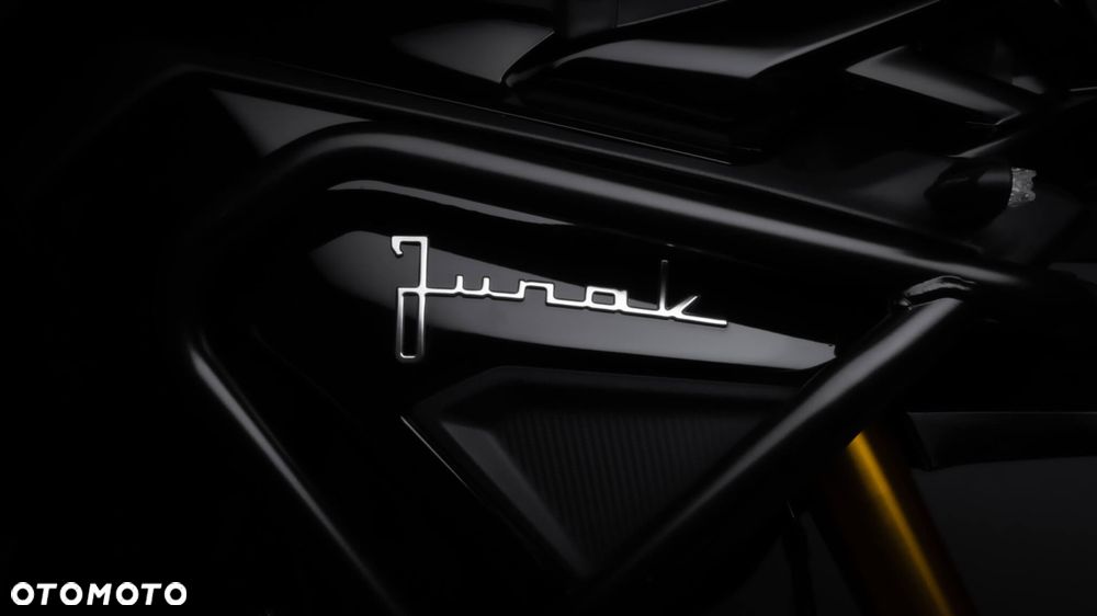Junak Inny - 22
