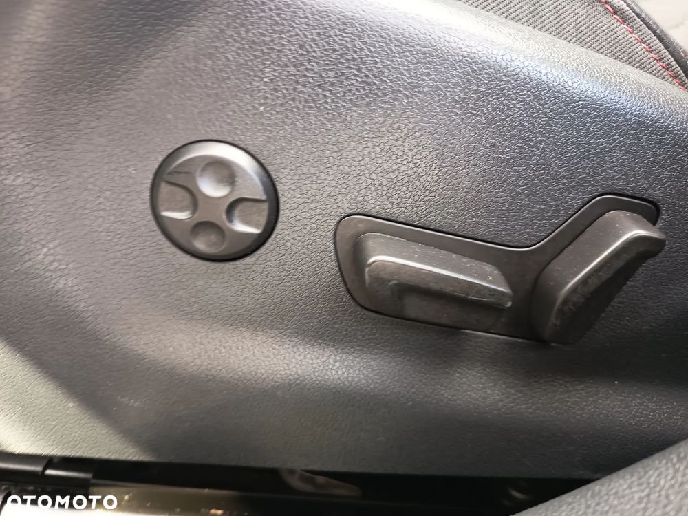 Peugeot 508 BlueHDi 180 EAT6 Stop&Start GT - 31