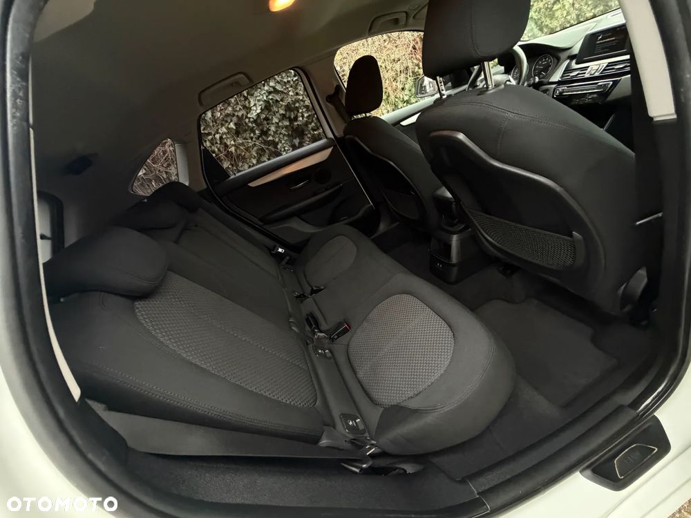 BMW Seria 2 218i GPF - 34