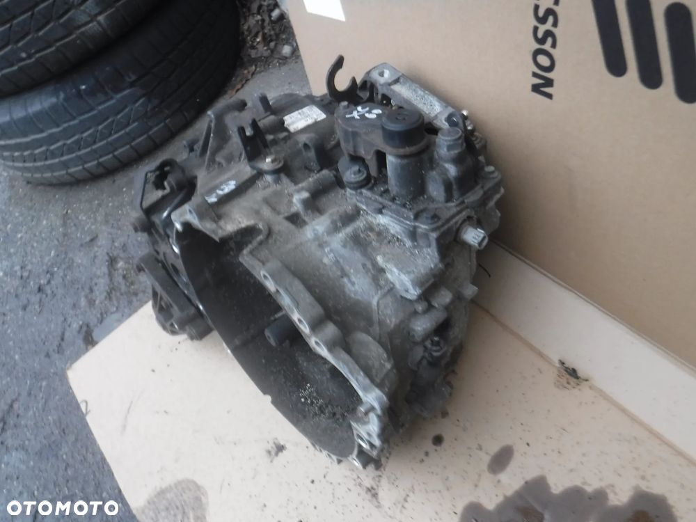 Volvo XC60 I  2.4 D5 FWD skrzynia biegow  9G9R7002KB 9G9R 7002 KB - 7