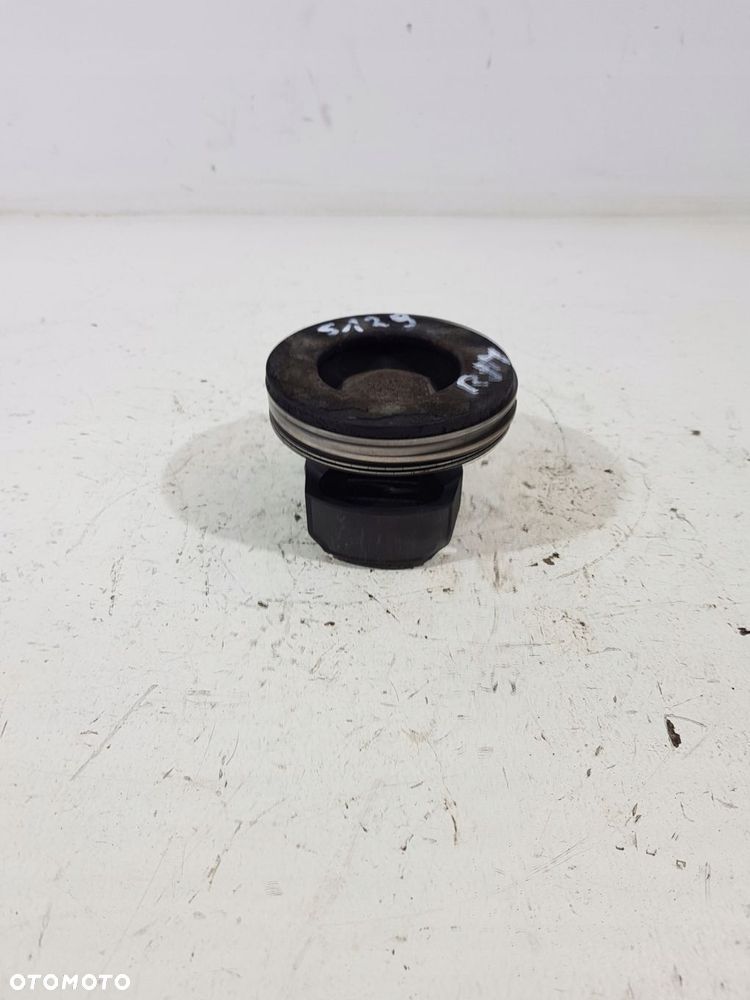 tłok mercedes w205 1.6 dci r9ma500 626951 - 4