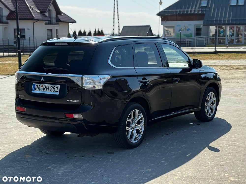 Mitsubishi Outlander 2.0 4WD Top - 6