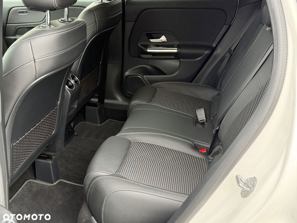 Mercedes-Benz GLA 220 d 8G-DCT Style - 16