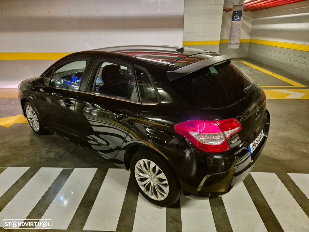 Citroën C4 e-HDi 115 ETG6 Selection - 15