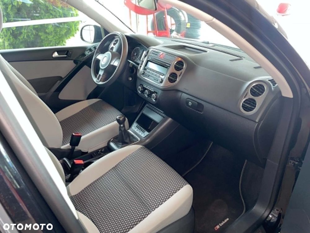 Volkswagen Tiguan - 8