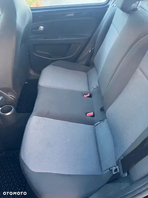 Volkswagen up! - 9