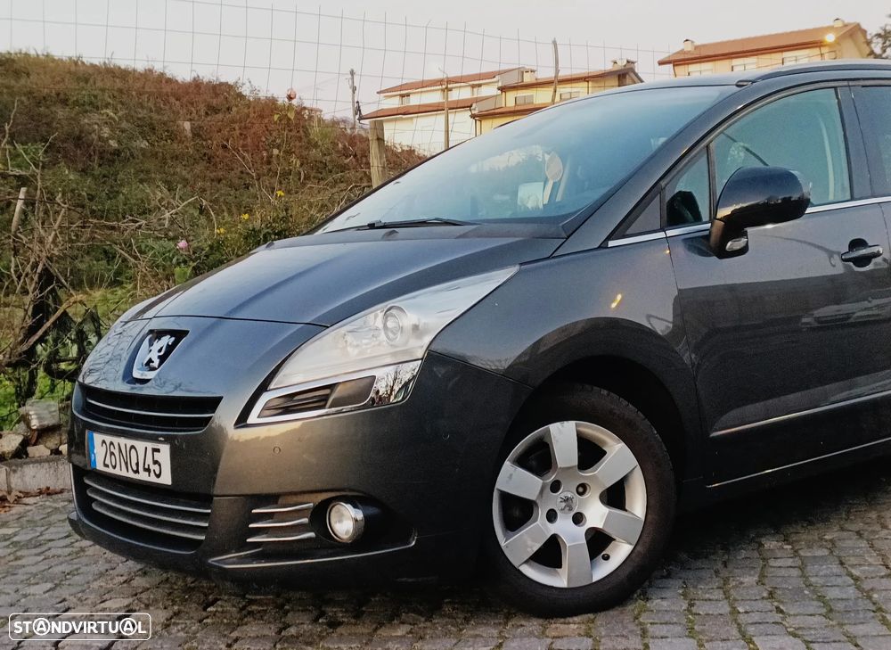 Peugeot 5008 1.6 HDi 7L Allure - 2