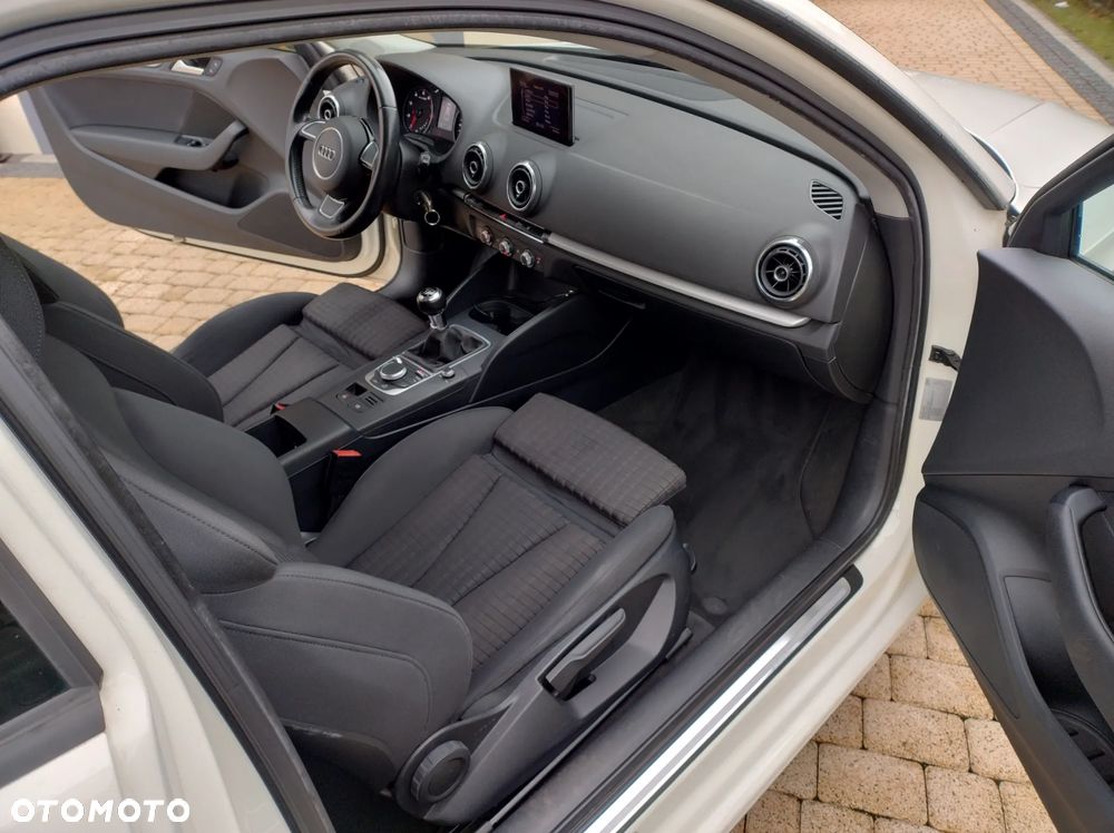 Audi A3 3-drzwiowe 1.4 TFSI Edycja Specjalna - 6