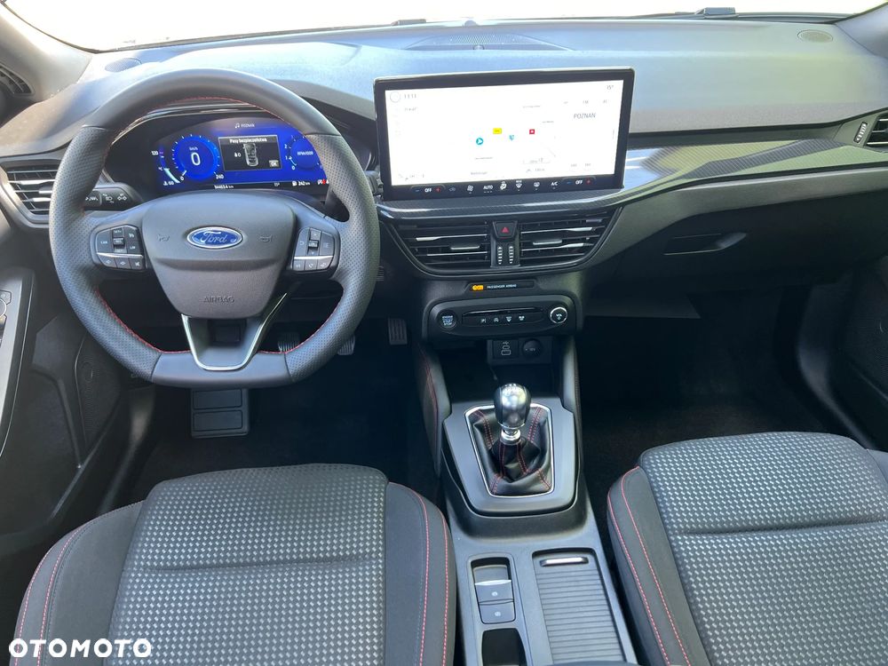 Ford Focus - 10