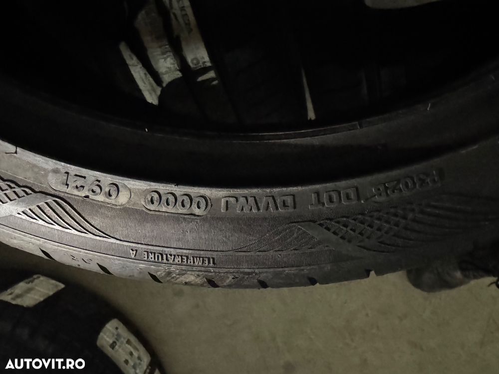 Vând 4 anvelope 215/40/18 vredestein de vară noi - 4