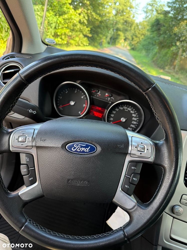 Ford Mondeo 2.0 TDCi Trend - 14