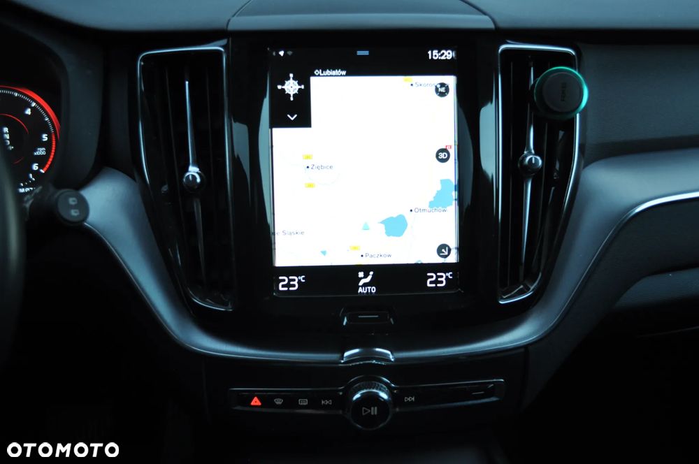 Volvo XC 60 D4 SCR Inscription - 16