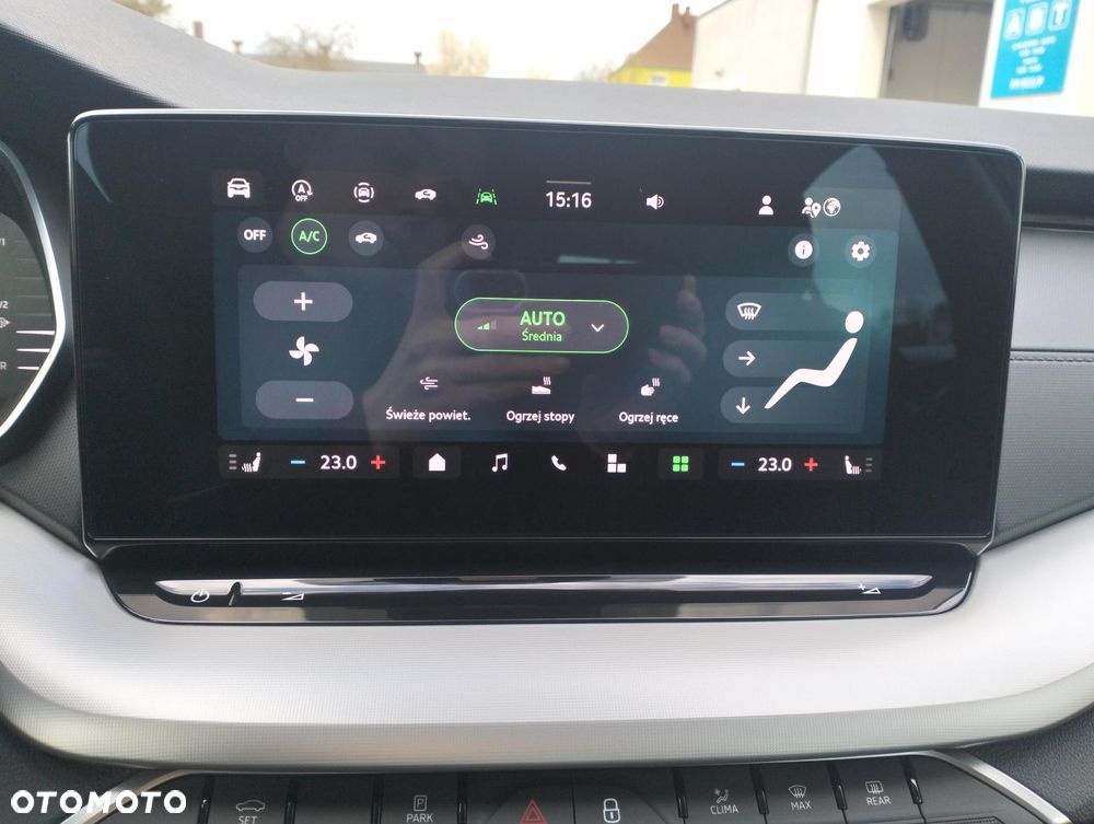 Skoda Octavia 1.5 TSI Selection - 38