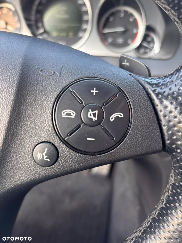 Mercedes-Benz Klasa E 250 CDI 7G-TRONIC - 21